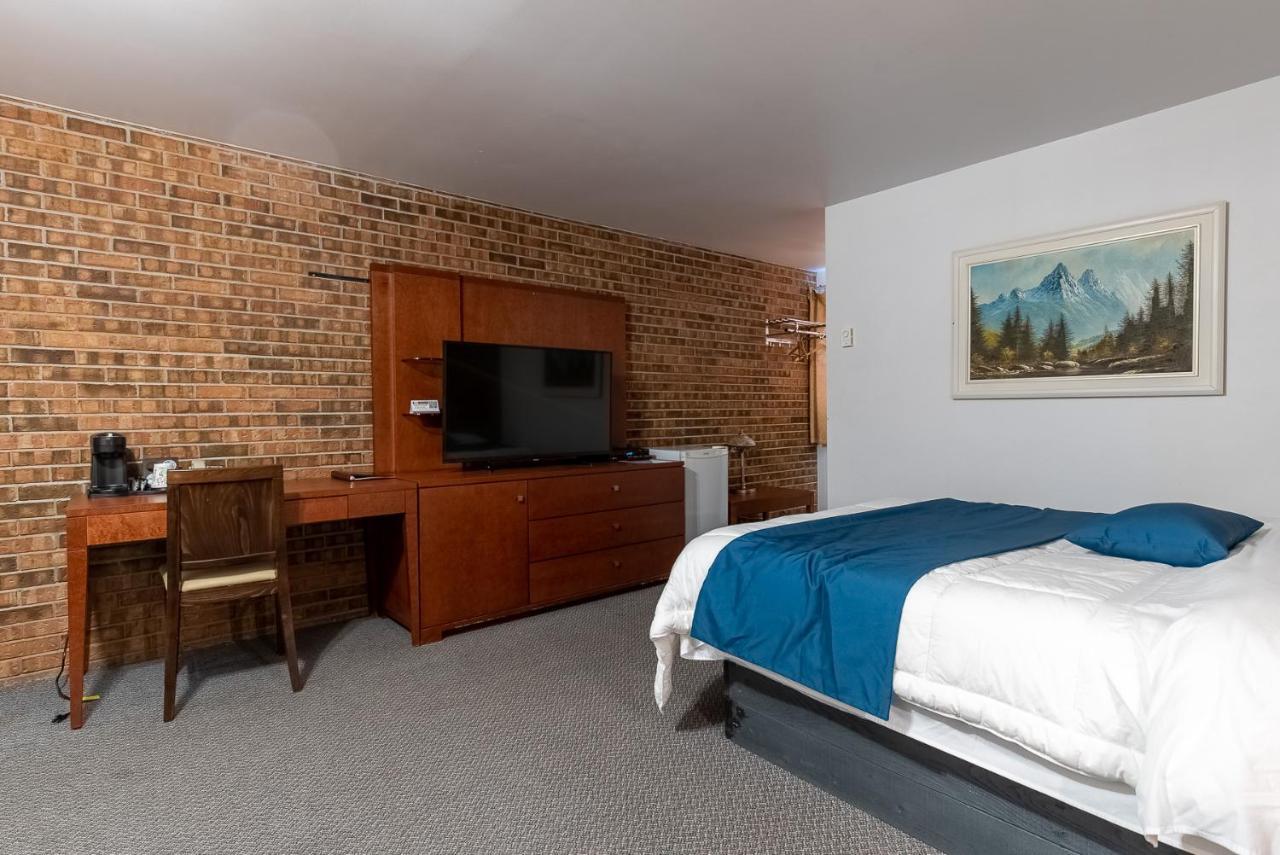 Auberge L'Etape Mont-Laurier Kültér fotó