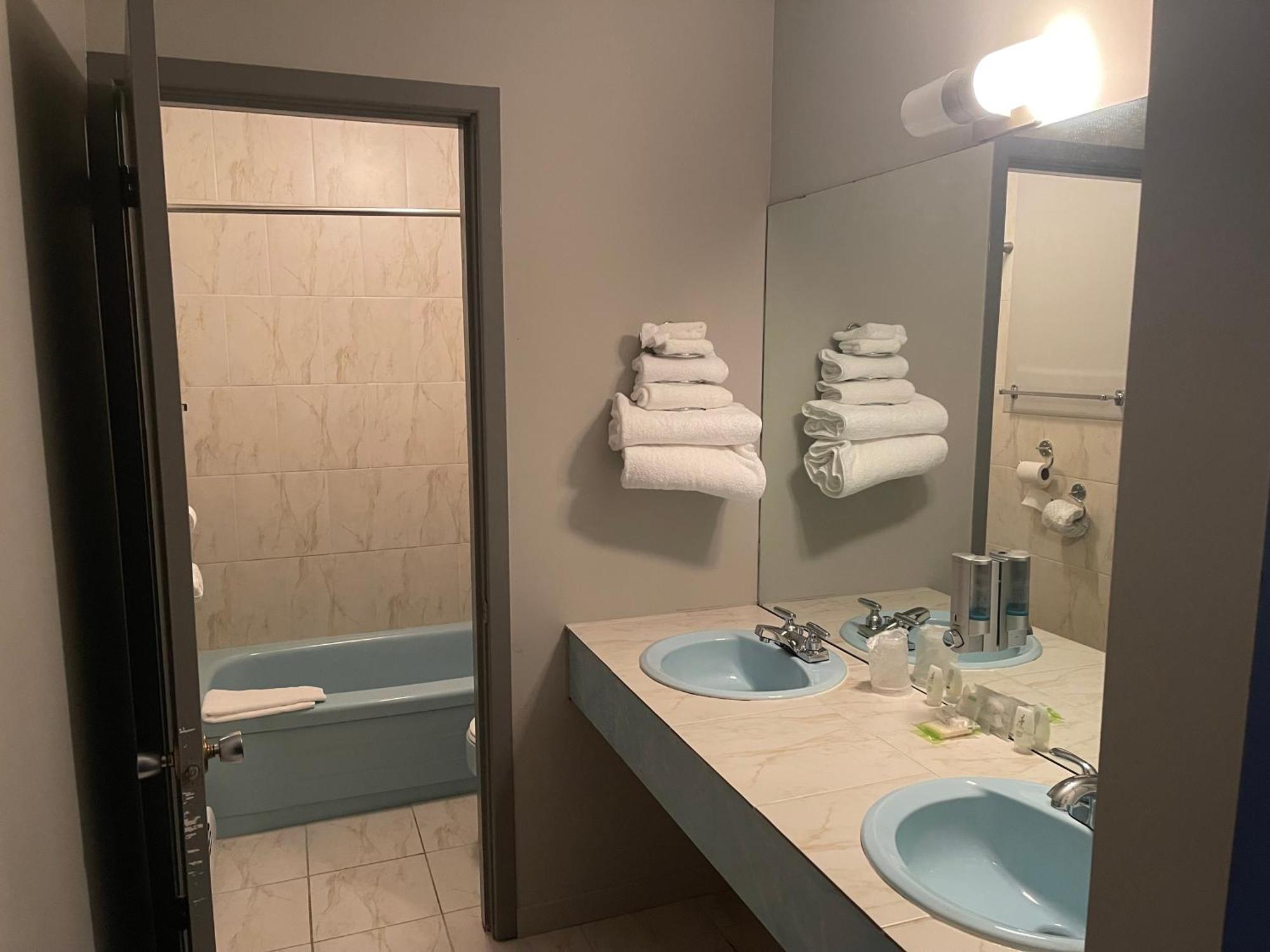 Auberge L'Etape Mont-Laurier Szoba fotó